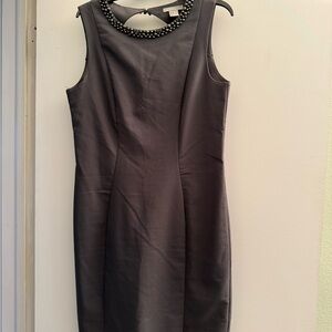 Elegant Gray Sleeveless Dress